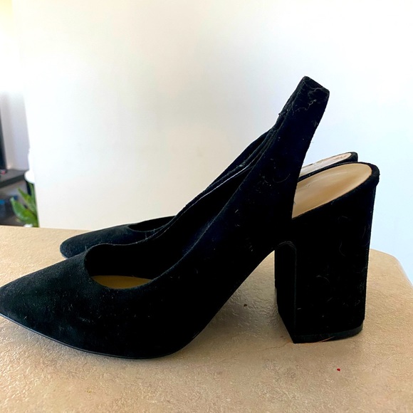 Lord and Taylor size 5.5 pointed toe heels - Picture 1 of 4